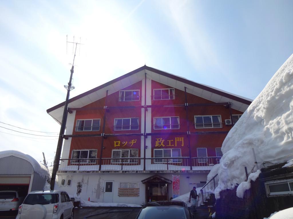 Lodge Masaemon Yuzawa  Exterior foto